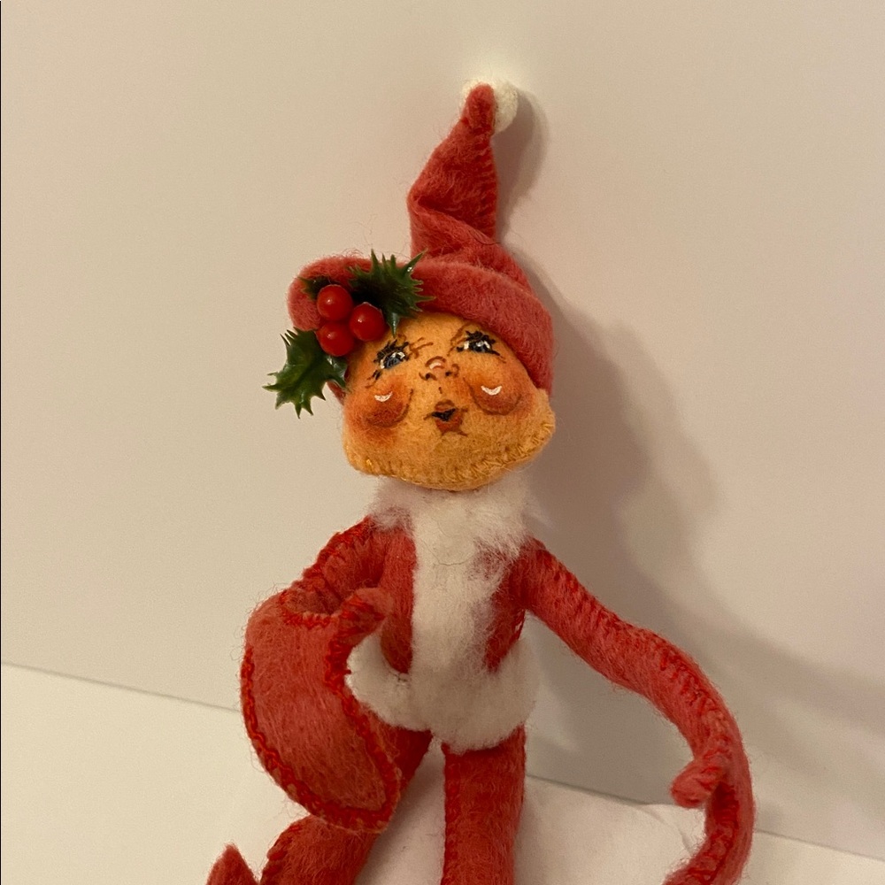 Vintage Annalee Red Elf Pixie Posable Doll 8" Christmas 1990 Decor Handmade USA - Picture 3 of 15